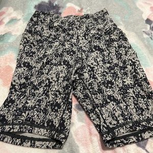 Medium cross over aerie